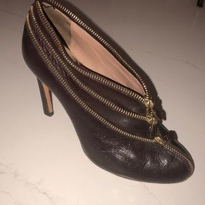 Armani Booties size 37